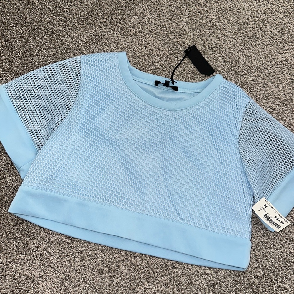 Mesh boxy crop